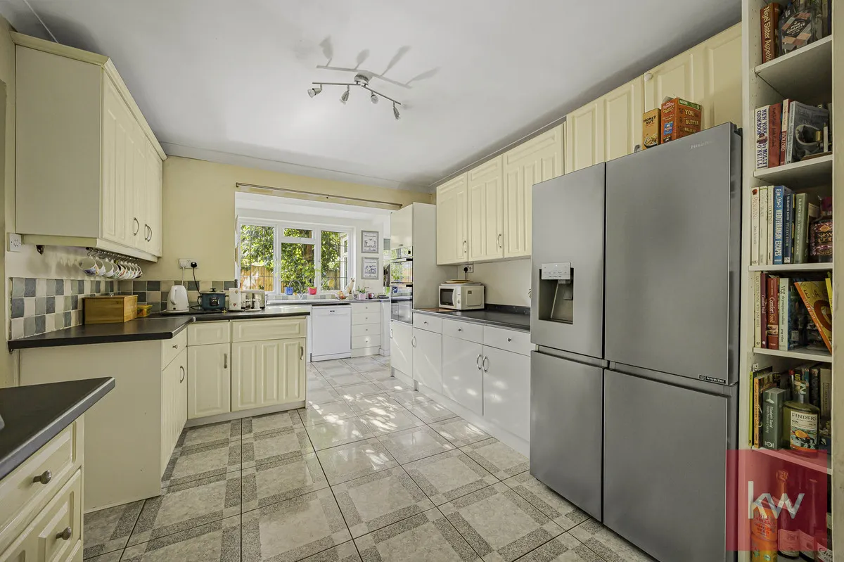 Slough, SL1, photo 6