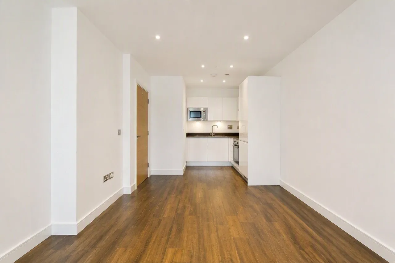 Swanfield Road, Waltham Cross, Hertfordshire, EN8, photo 3
