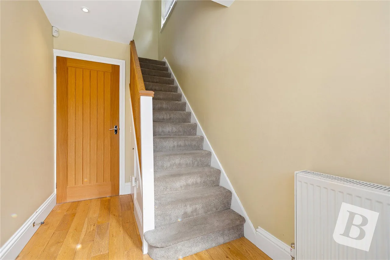 Marlborough Close, Upminster, RM14, photo 7