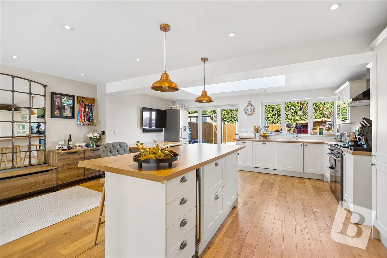 Marlborough Close, Upminster, RM14, photo 2