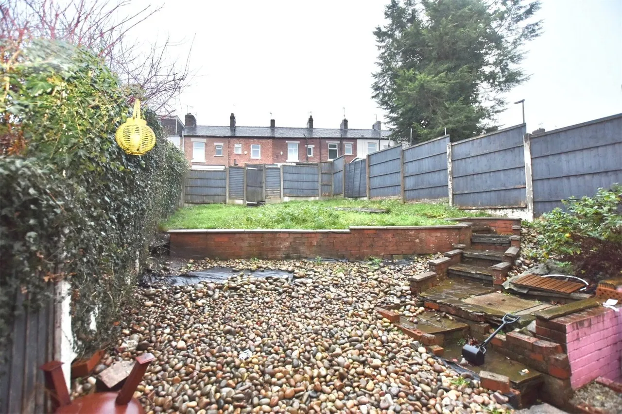 Full View, Blackburn, BB2, photo 14
