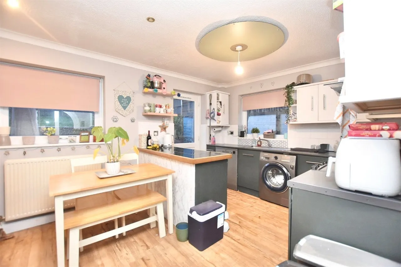 Full View, Blackburn, BB2, photo 4