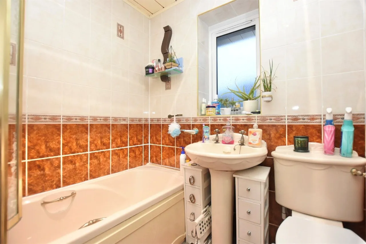 Full View, Blackburn, BB2, photo 13