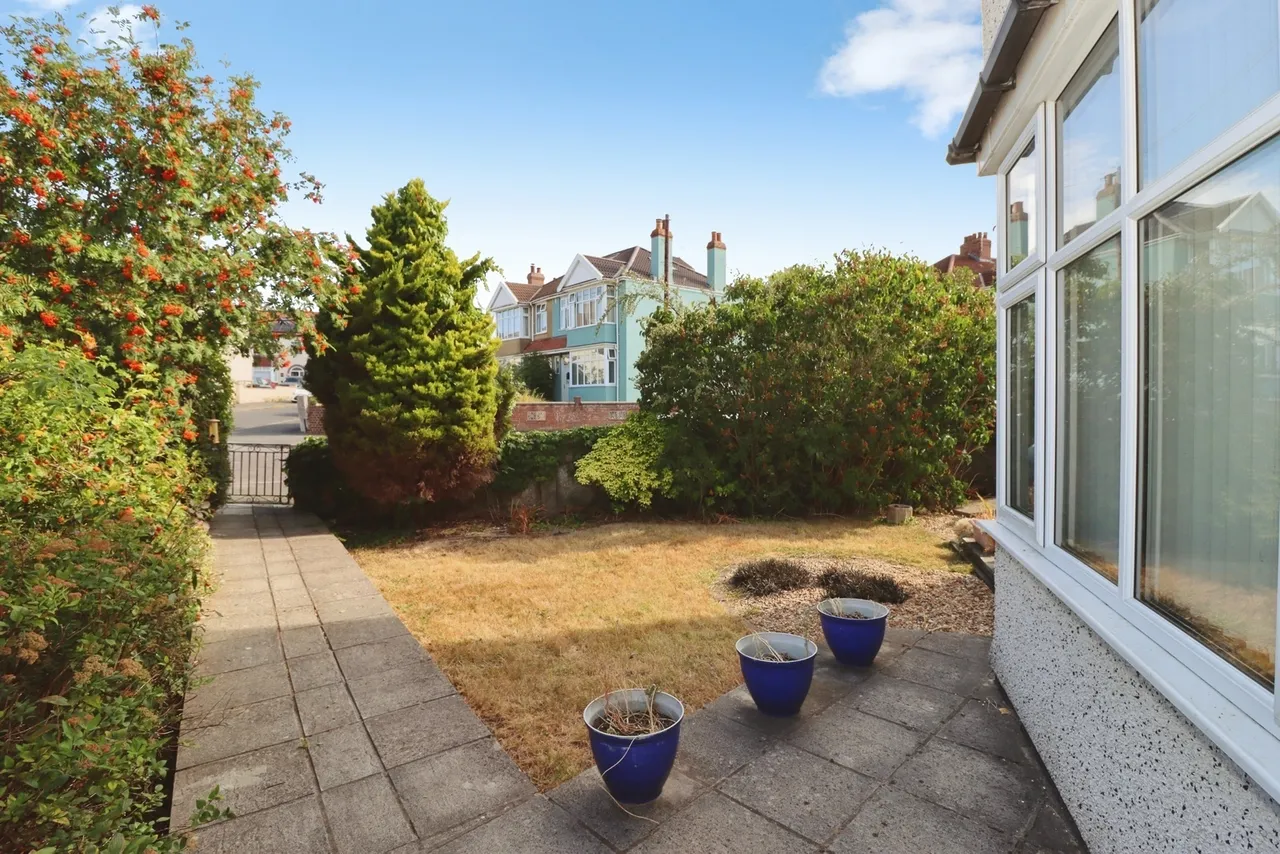 Reynolds Walk, BRISTOL, Avon, BS7, photo 2