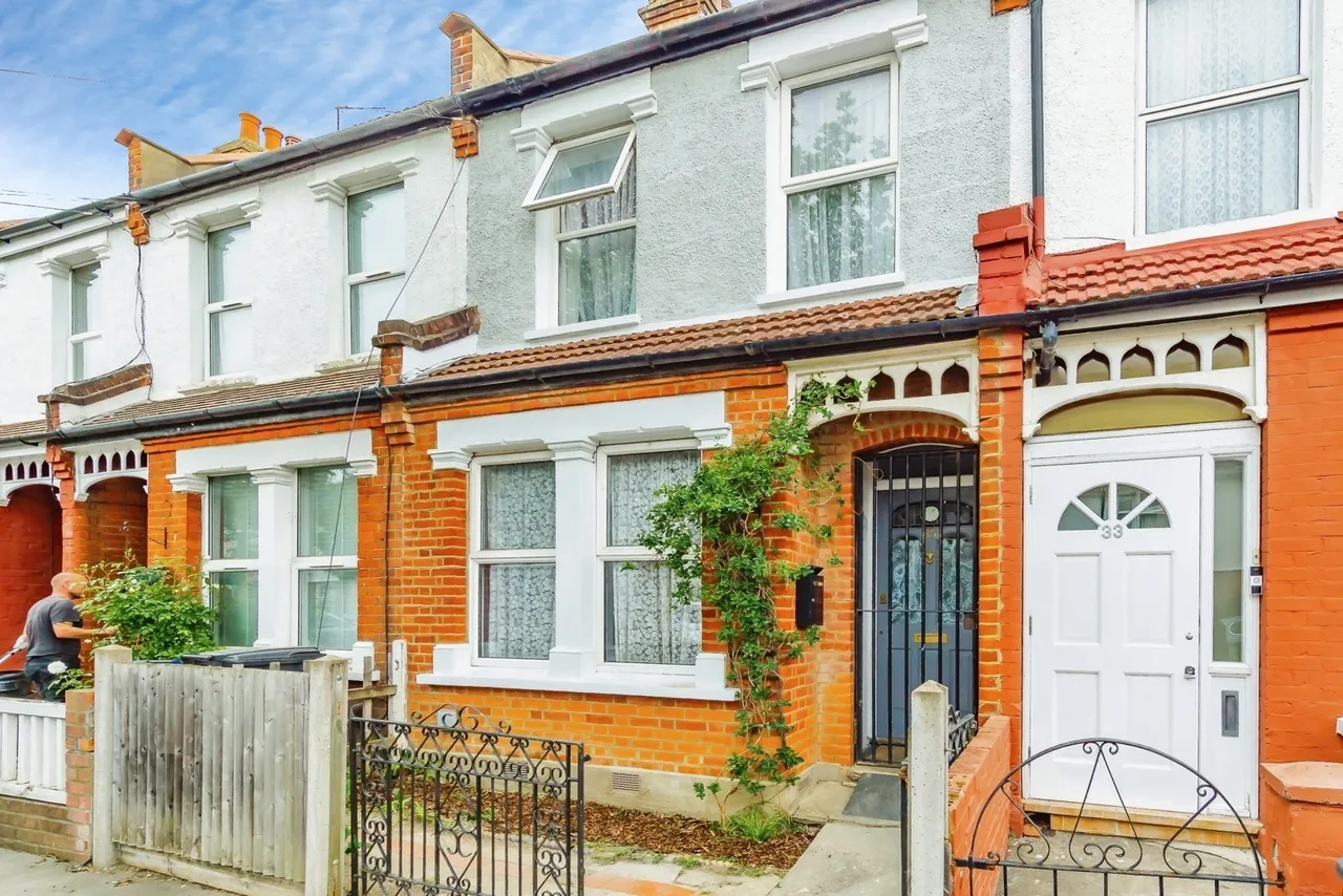 2 bed house for sale — Tylecroft Road, London, SW16