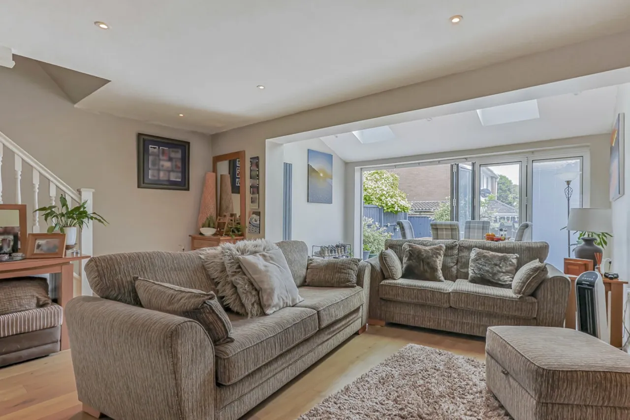 Bernards Close, Christchurch, BH23, photo 8