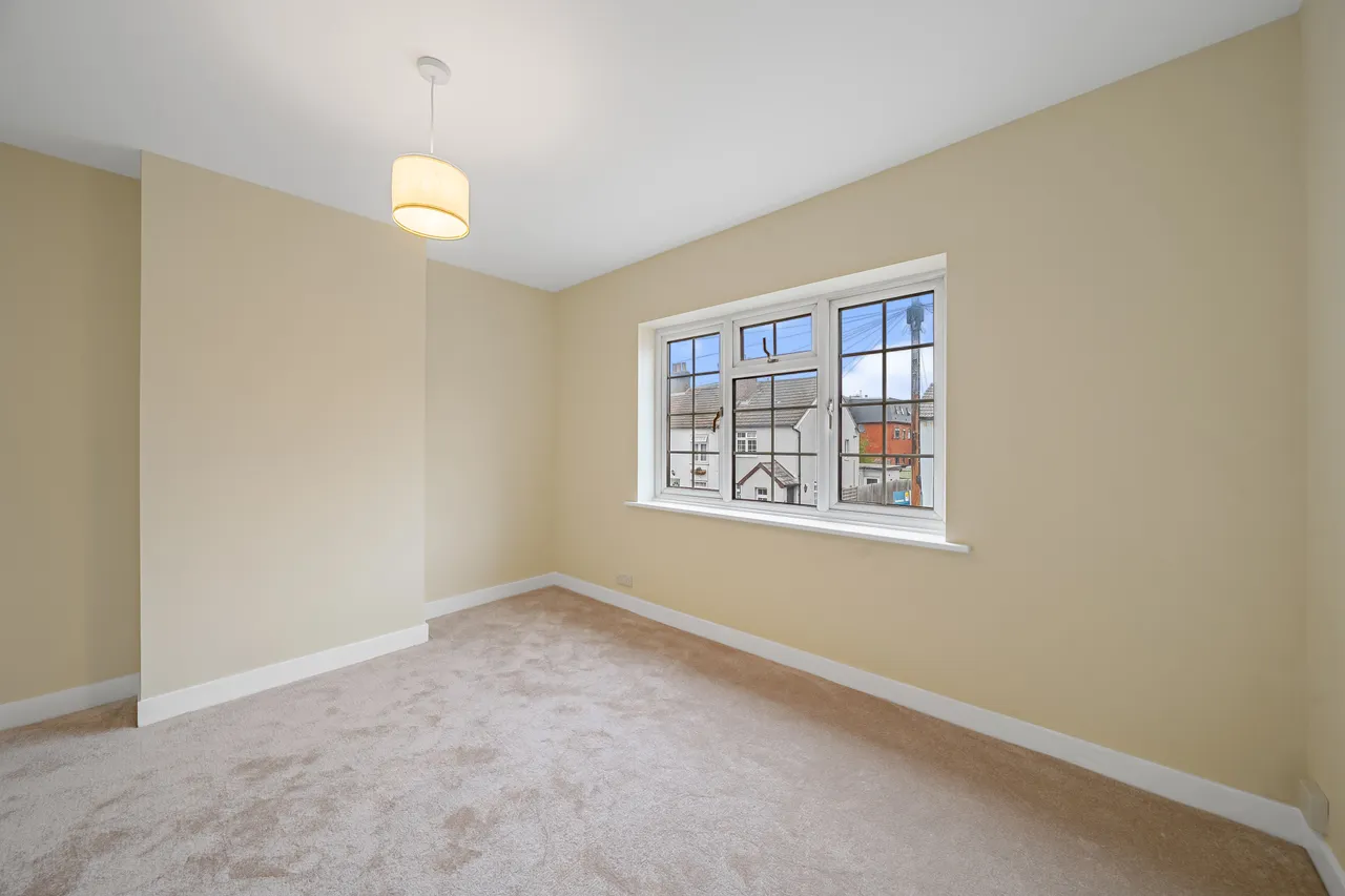 Victoria Road, Addlestone, KT15, photo 11