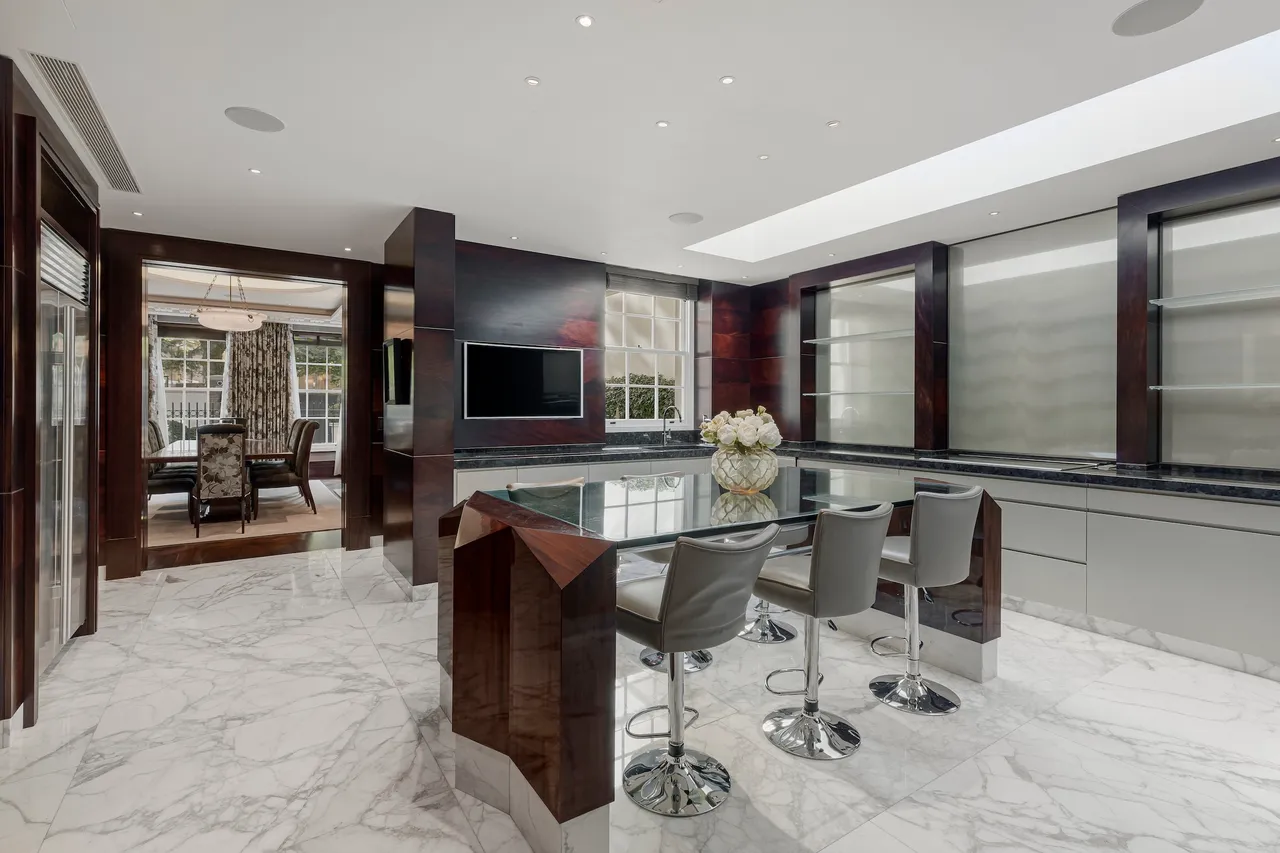 Avenue Road, St John's Wood, London, photo 6