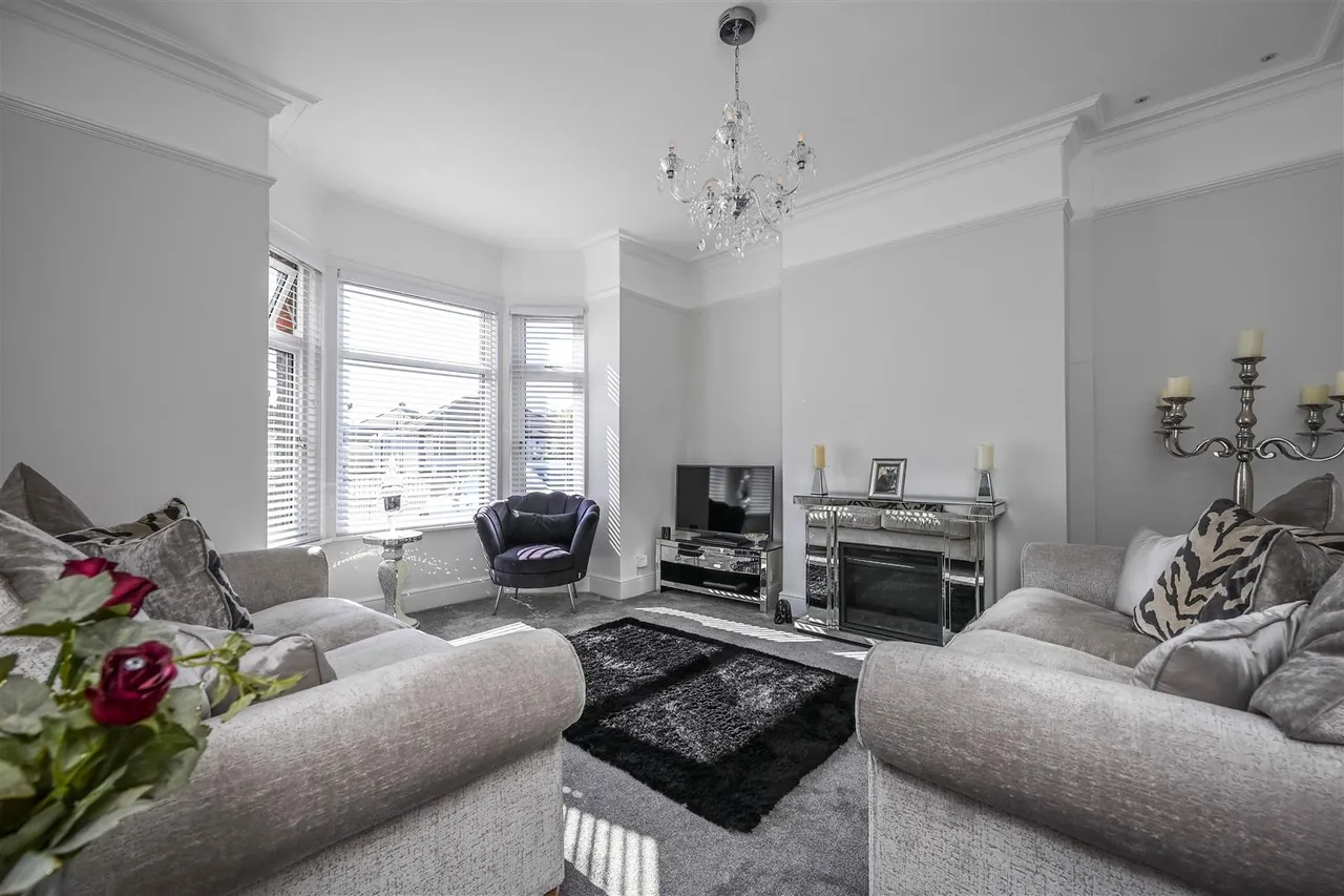 Dodds Lane, Maghull, L31, photo 9