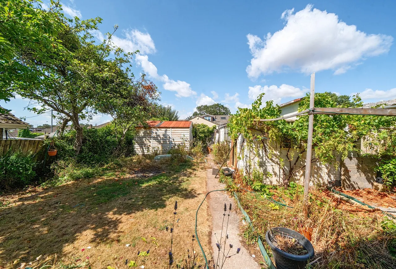 Milford Avenue, Gloucestershire, Wick, BS30 5PP, photo 15