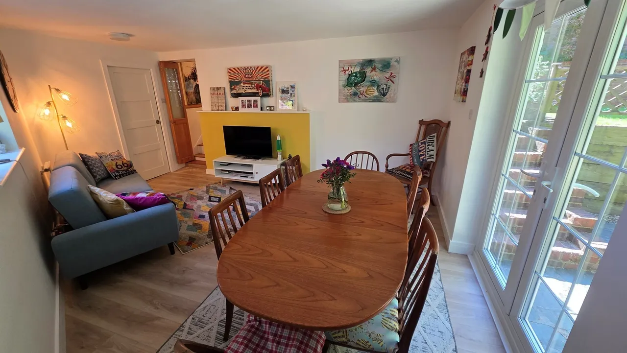 Claygate Road, Dorking, photo 7
