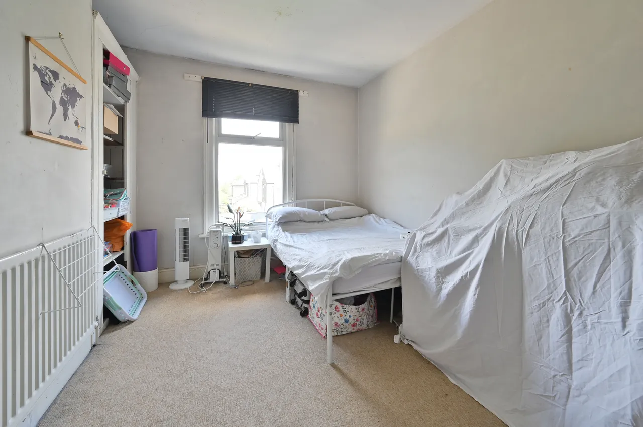 65 Malden Road, Watford, photo 9