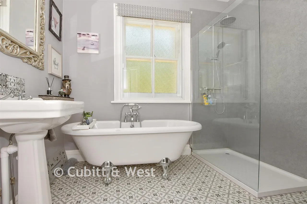 Long Copse Lane, Emsworth, PO10, photo 17