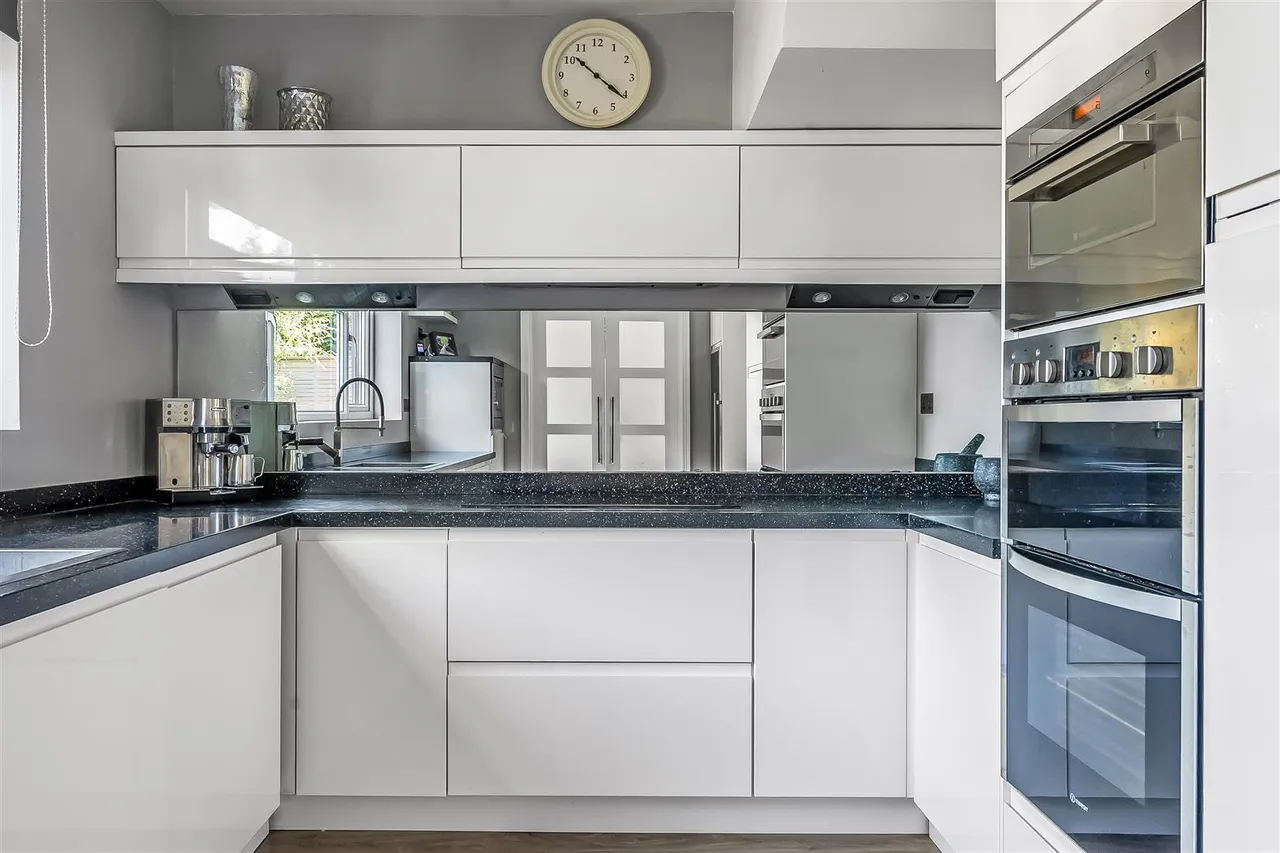 Forest Way, Ashtead, KT21, photo 7