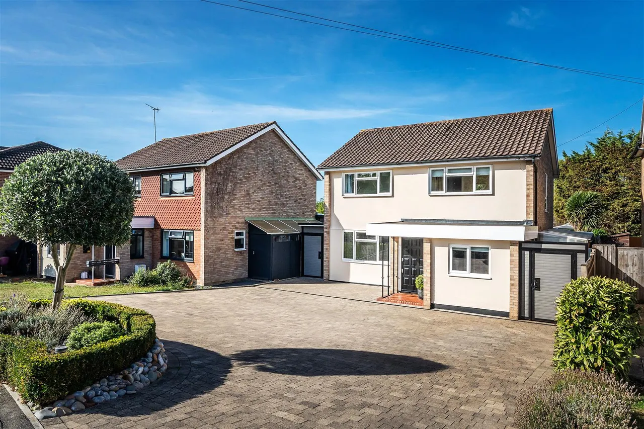 Forest Way, Ashtead, KT21, photo 32