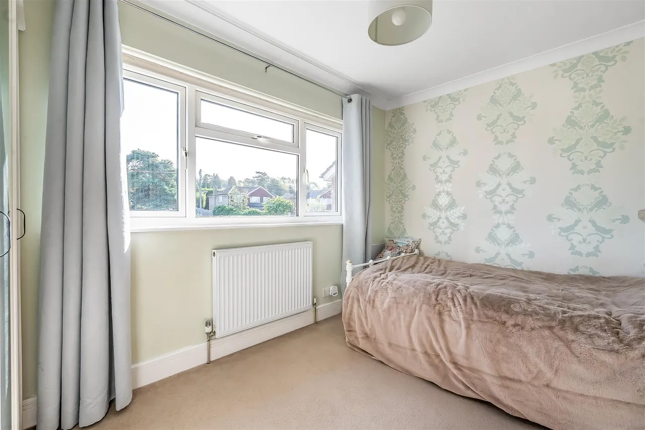 Forest Way, Ashtead, KT21, photo 19