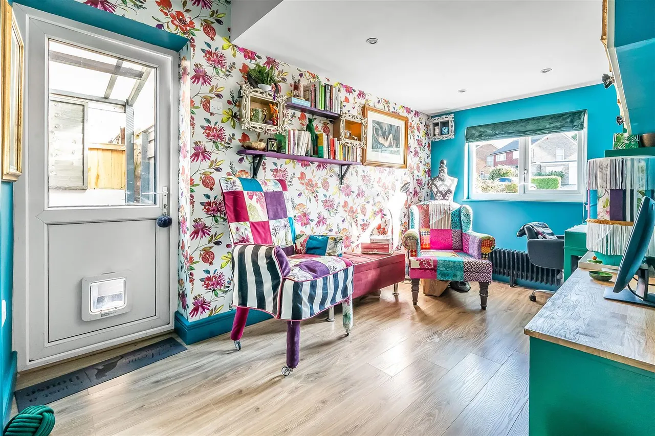 Forest Way, Ashtead, KT21, photo 10