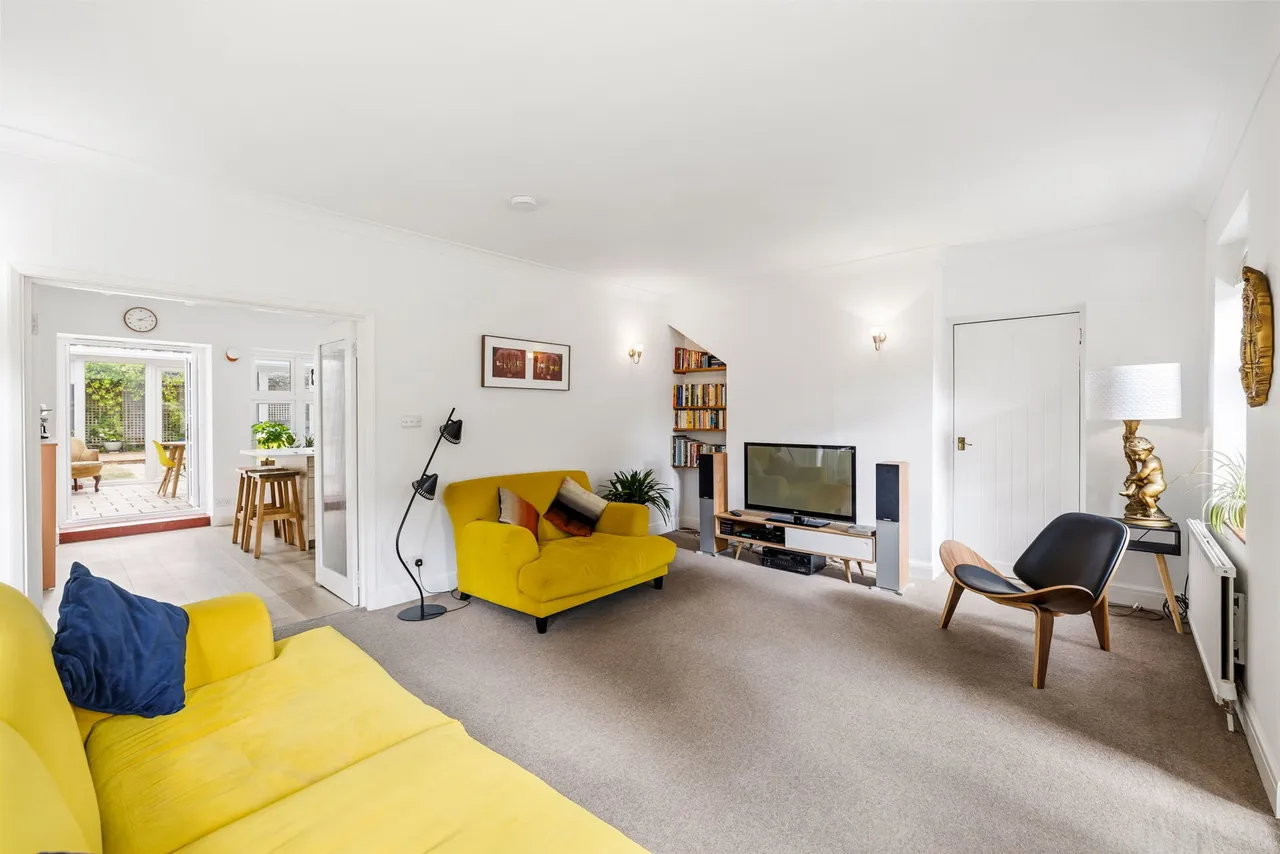 Balcombe Road, Haywards Heath, RH16, photo 2