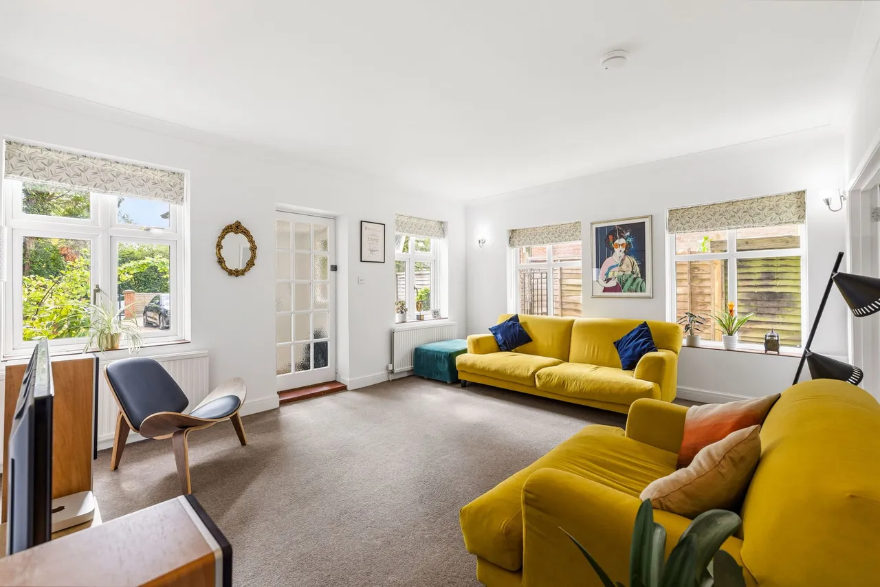 Balcombe Road, Haywards Heath, RH16, photo 4