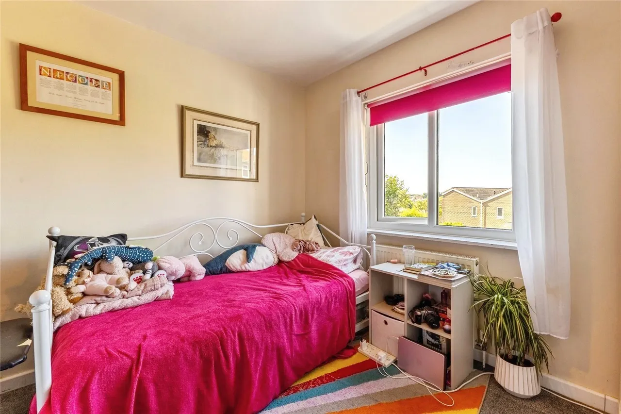 St. Michaels Avenue, Ryde, PO33, photo 10