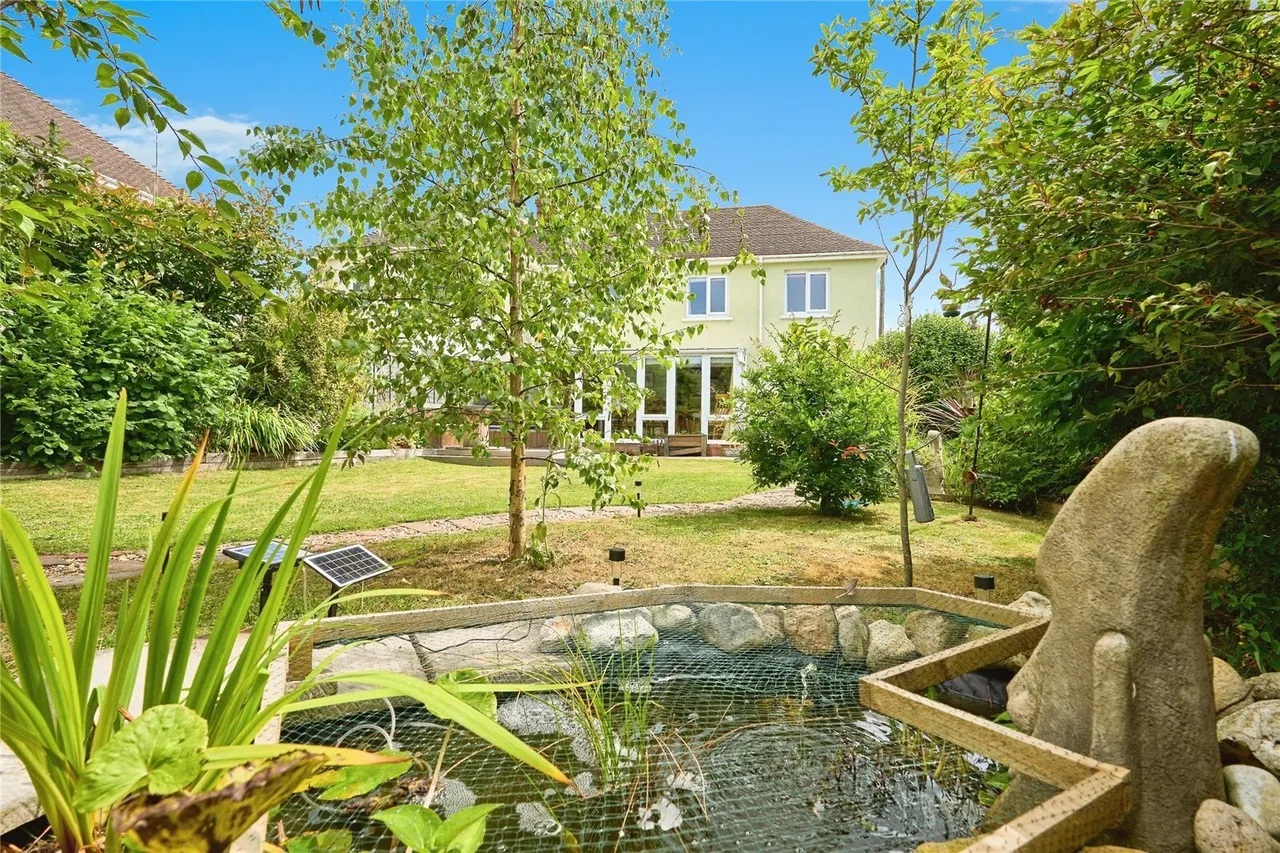 St. Michaels Avenue, Ryde, PO33, photo 6