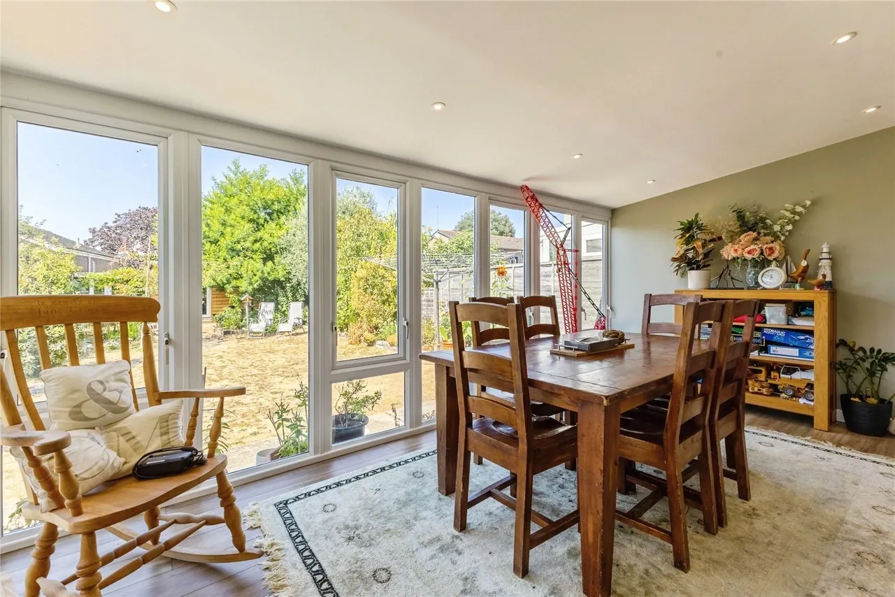 St. Michaels Avenue, Ryde, PO33, photo 4