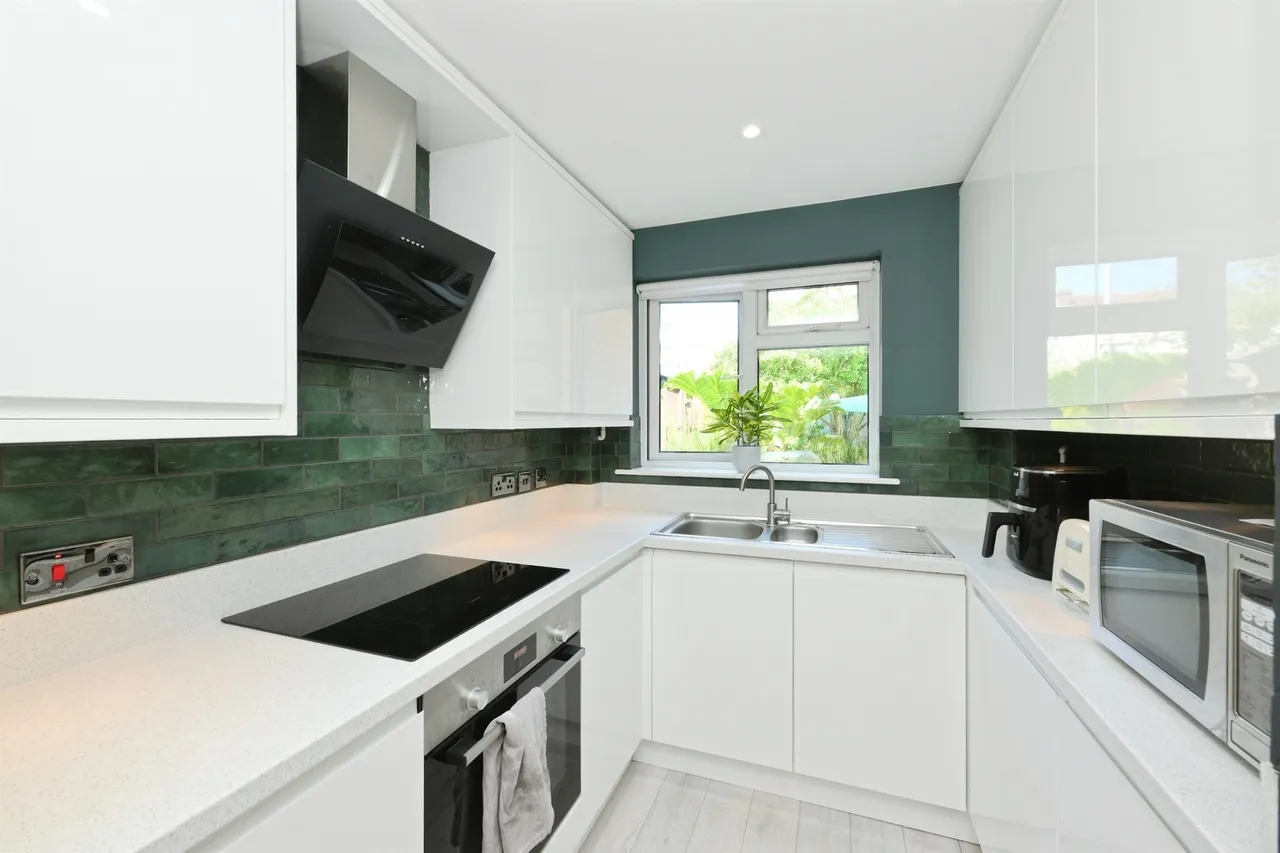 Parrotts Field, Hoddesdon, photo 9