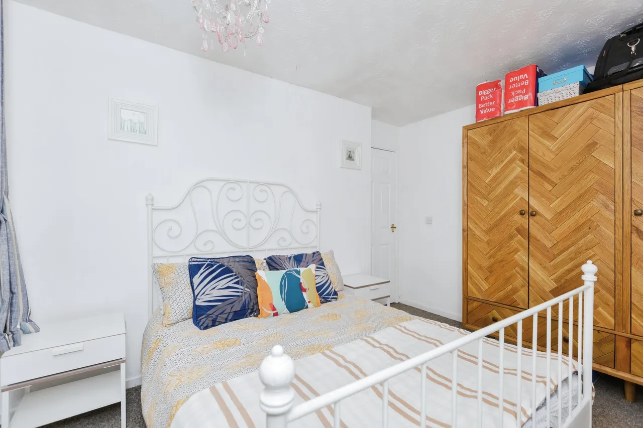 Grosvenor Close, Glen Parva, LE2, photo 11