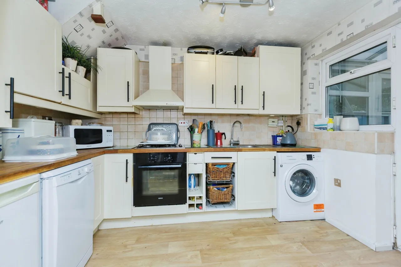 Grosvenor Close, Glen Parva, LE2, photo 3