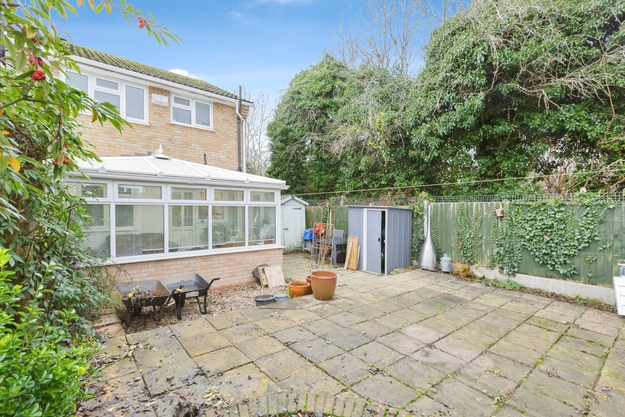 Grosvenor Close, Glen Parva, LE2, photo 17