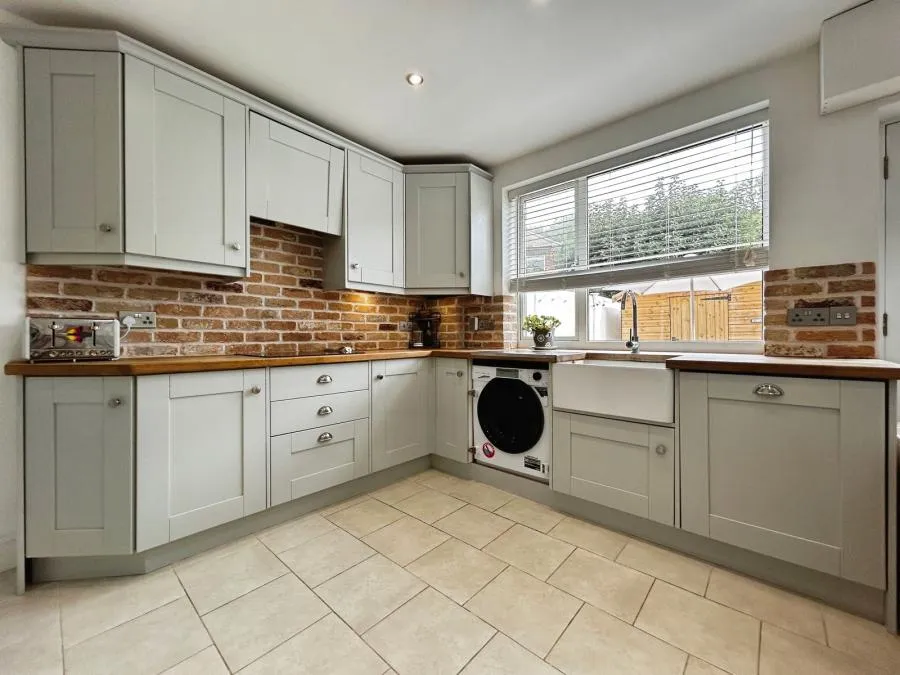 Lane End Road, High Wycombe, HP12, photo 4