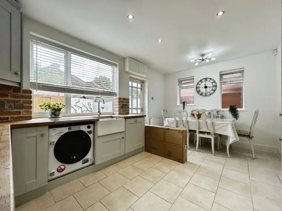Lane End Road, High Wycombe, HP12, photo 12