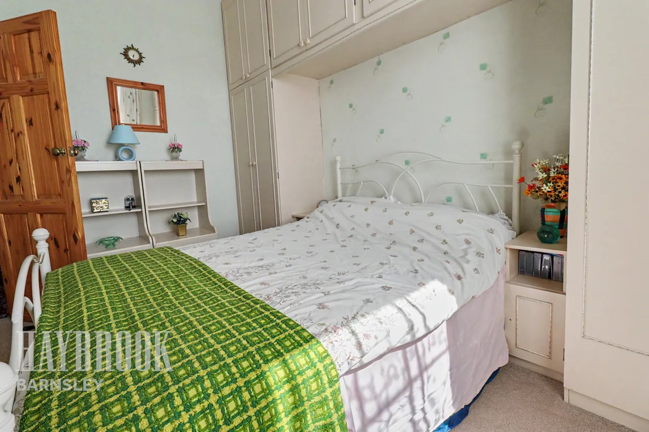 Burton Road, Monk Bretton, photo 14