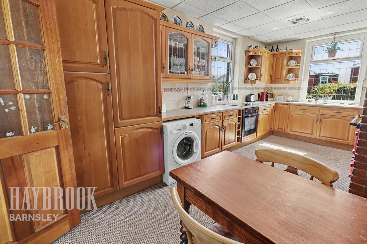 Burton Road, Monk Bretton, photo 5