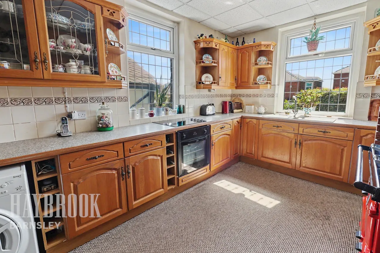 Burton Road, Monk Bretton, photo 2
