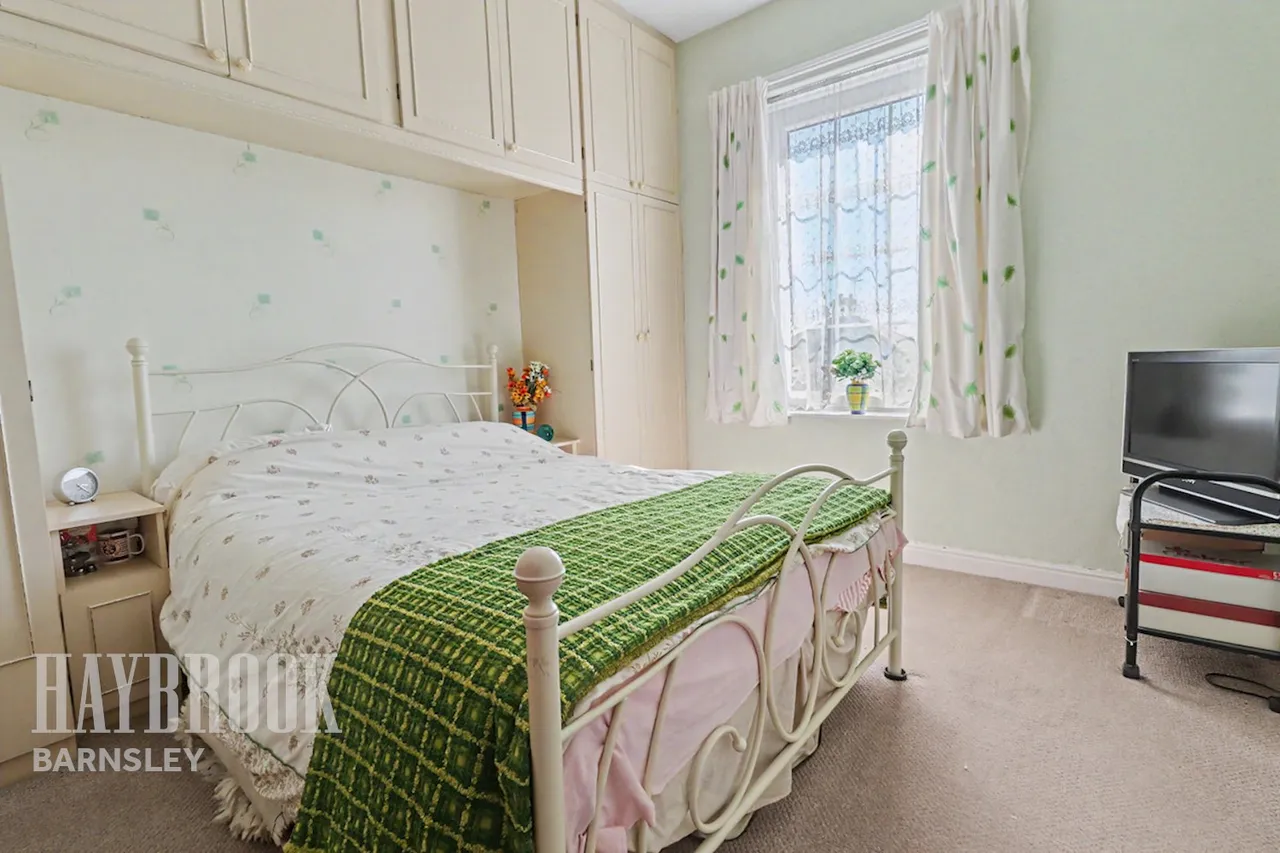 Burton Road, Monk Bretton, photo 13
