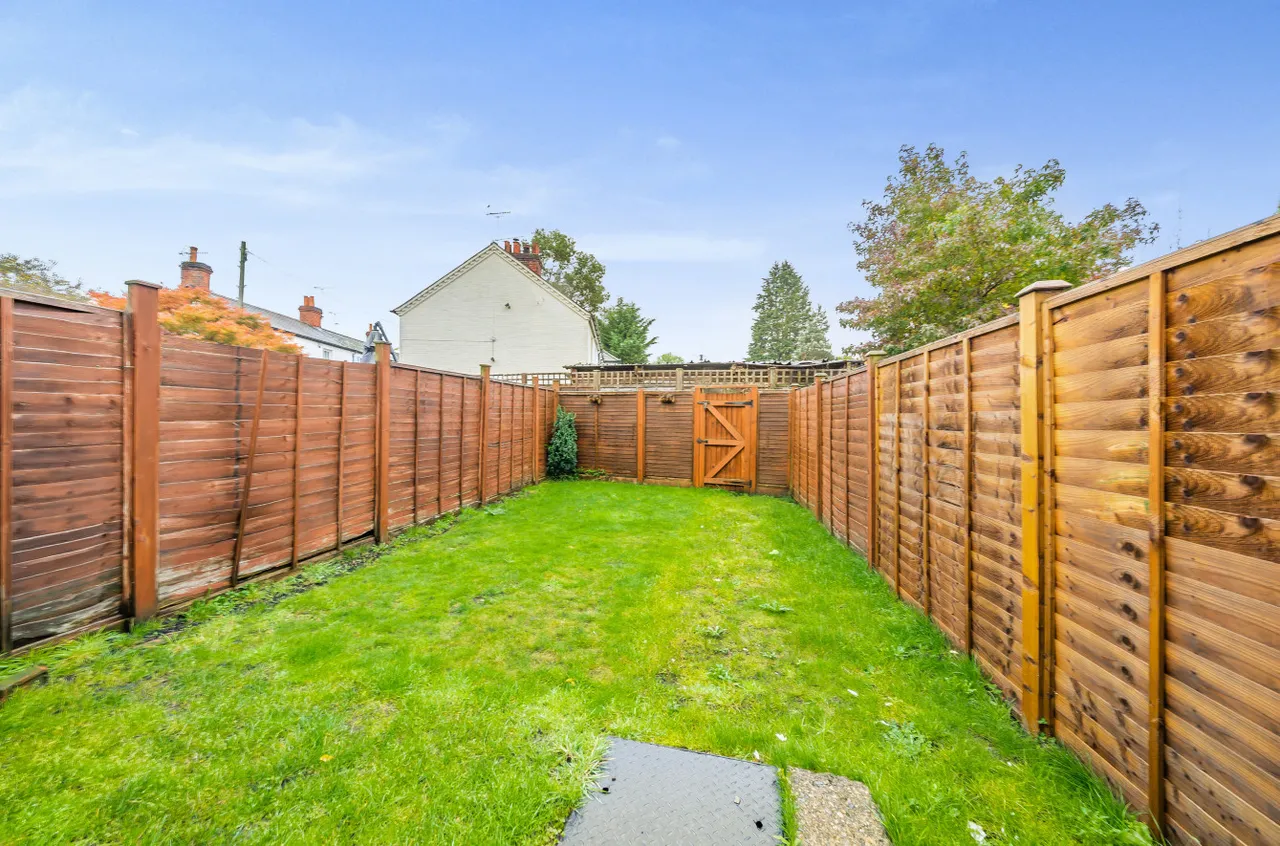 Alexandra Avenue, Camberley, GU15 3BG, photo 10