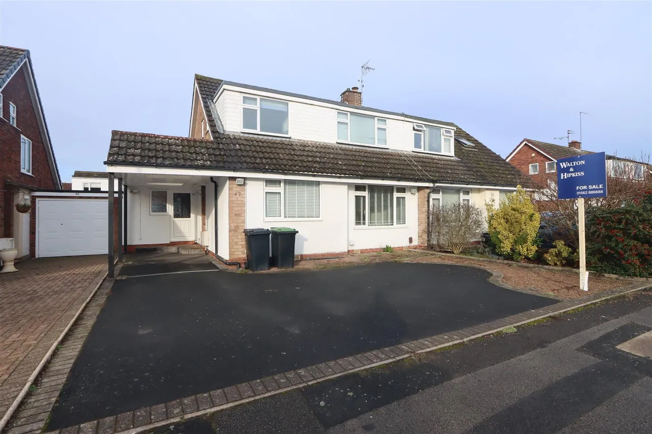 3 bed house for sale — Milestone Drive, Hagley, Stourbridge