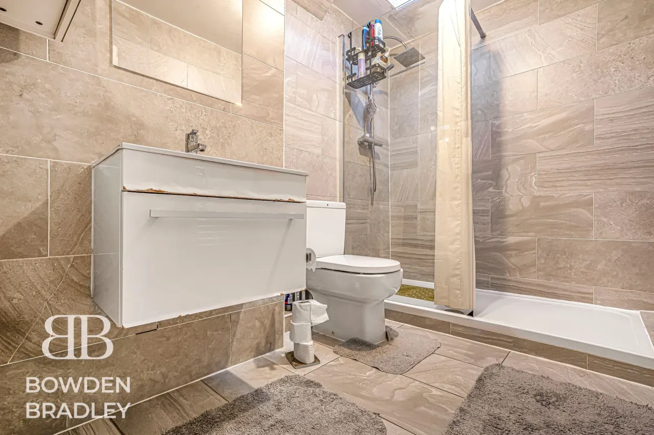 Foremark Close, Hainault, IG6, photo 32