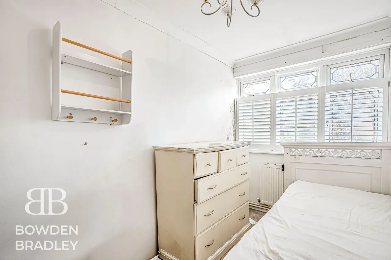 Foremark Close, Hainault, IG6, photo 15