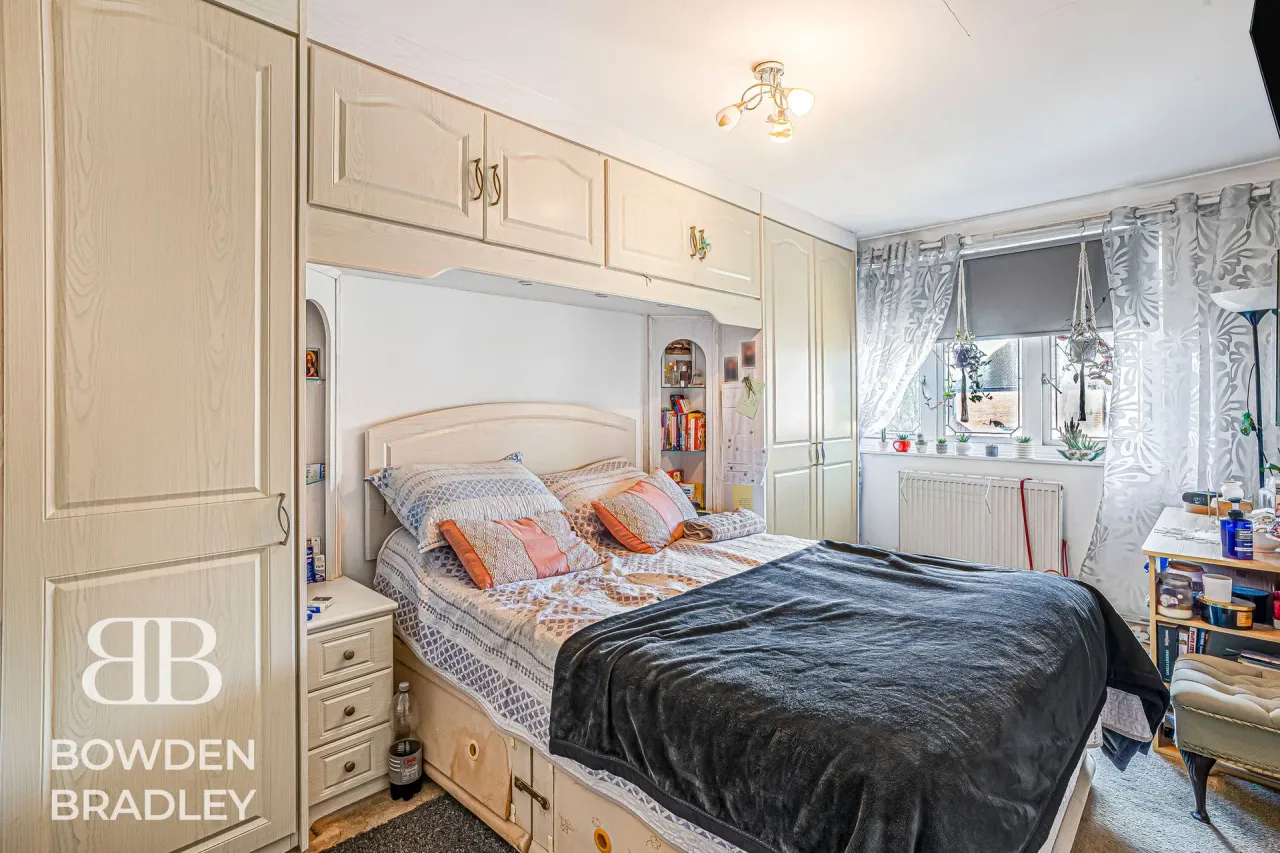 Foremark Close, Hainault, IG6, photo 10