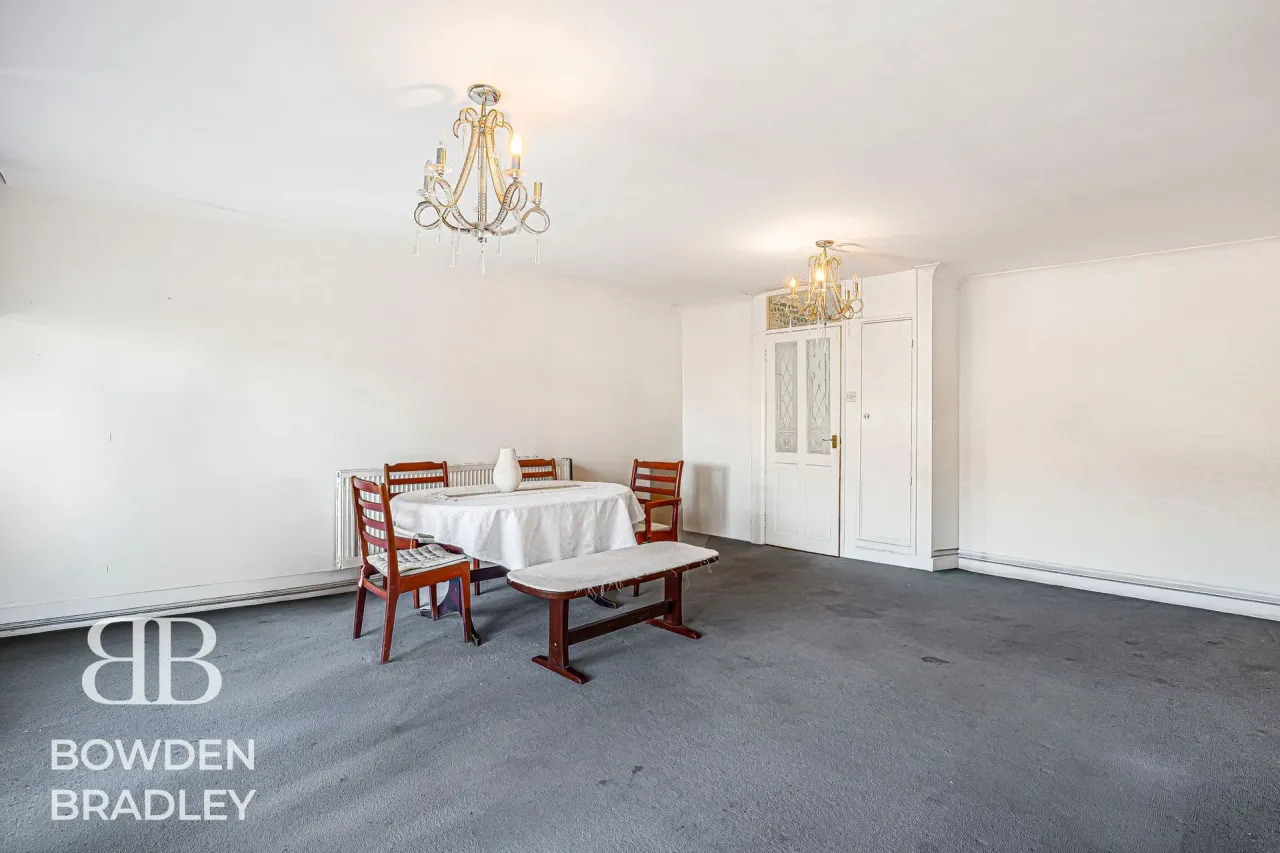 Foremark Close, Hainault, IG6, photo 28