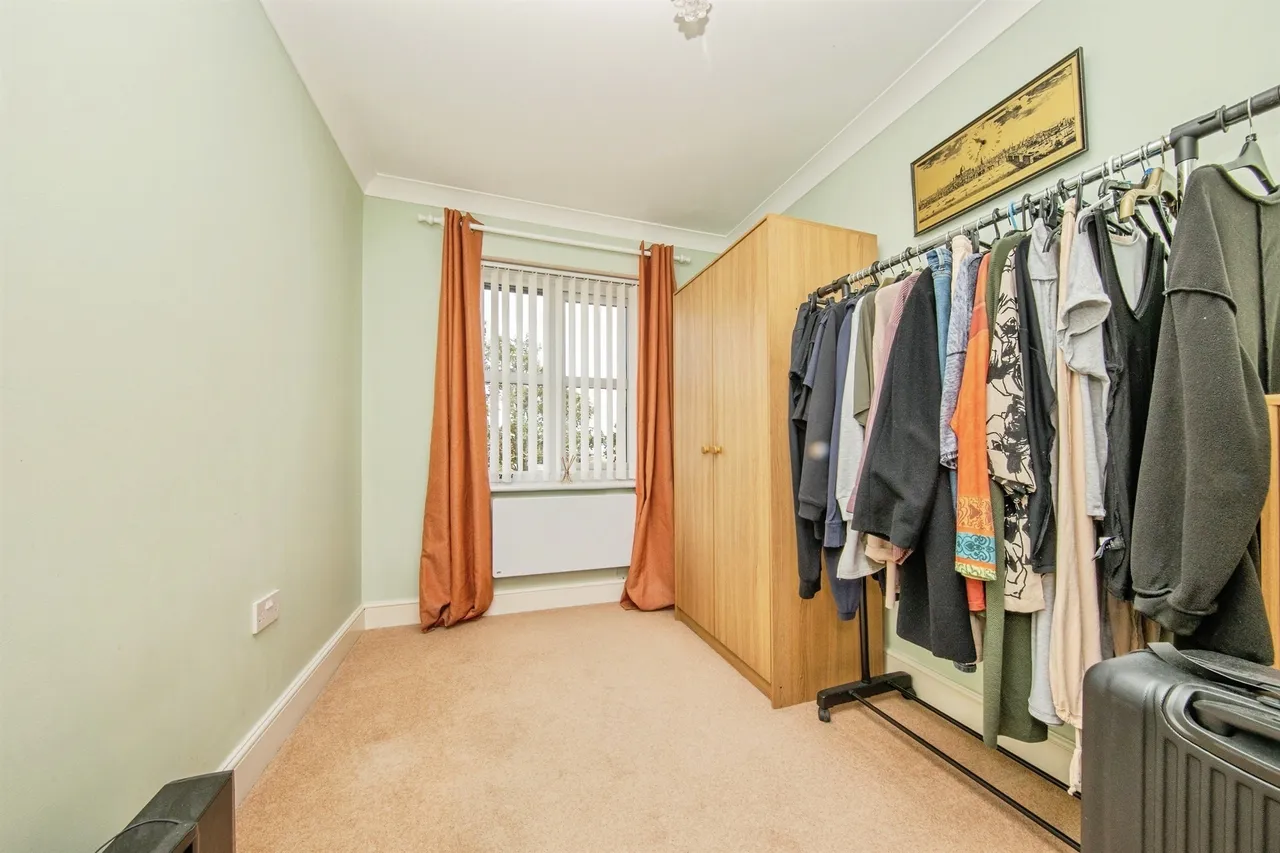 Spinnaker Close, Clacton-On-Sea, photo 9