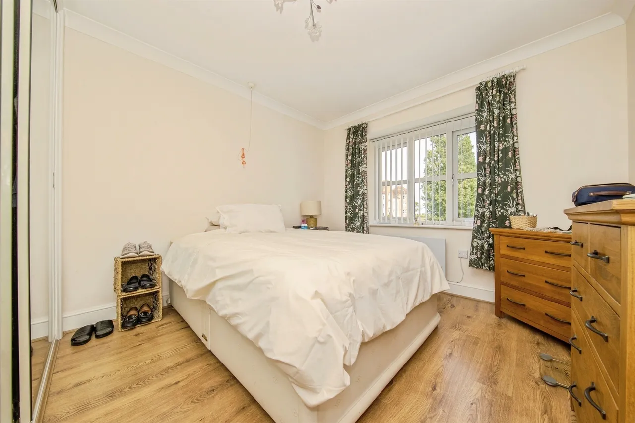 Spinnaker Close, Clacton-On-Sea, photo 8