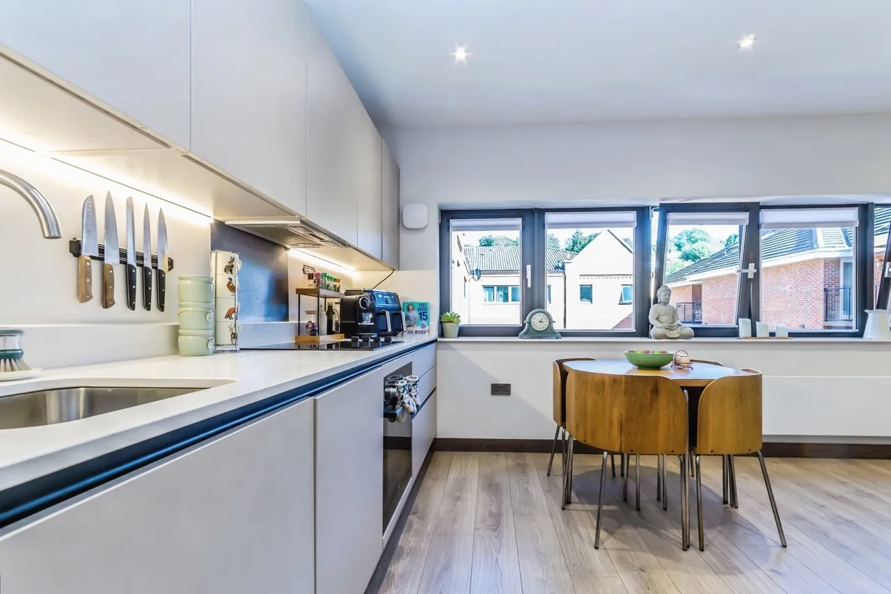 Croydon Road, Caterham, Surrey, CR3, photo 11