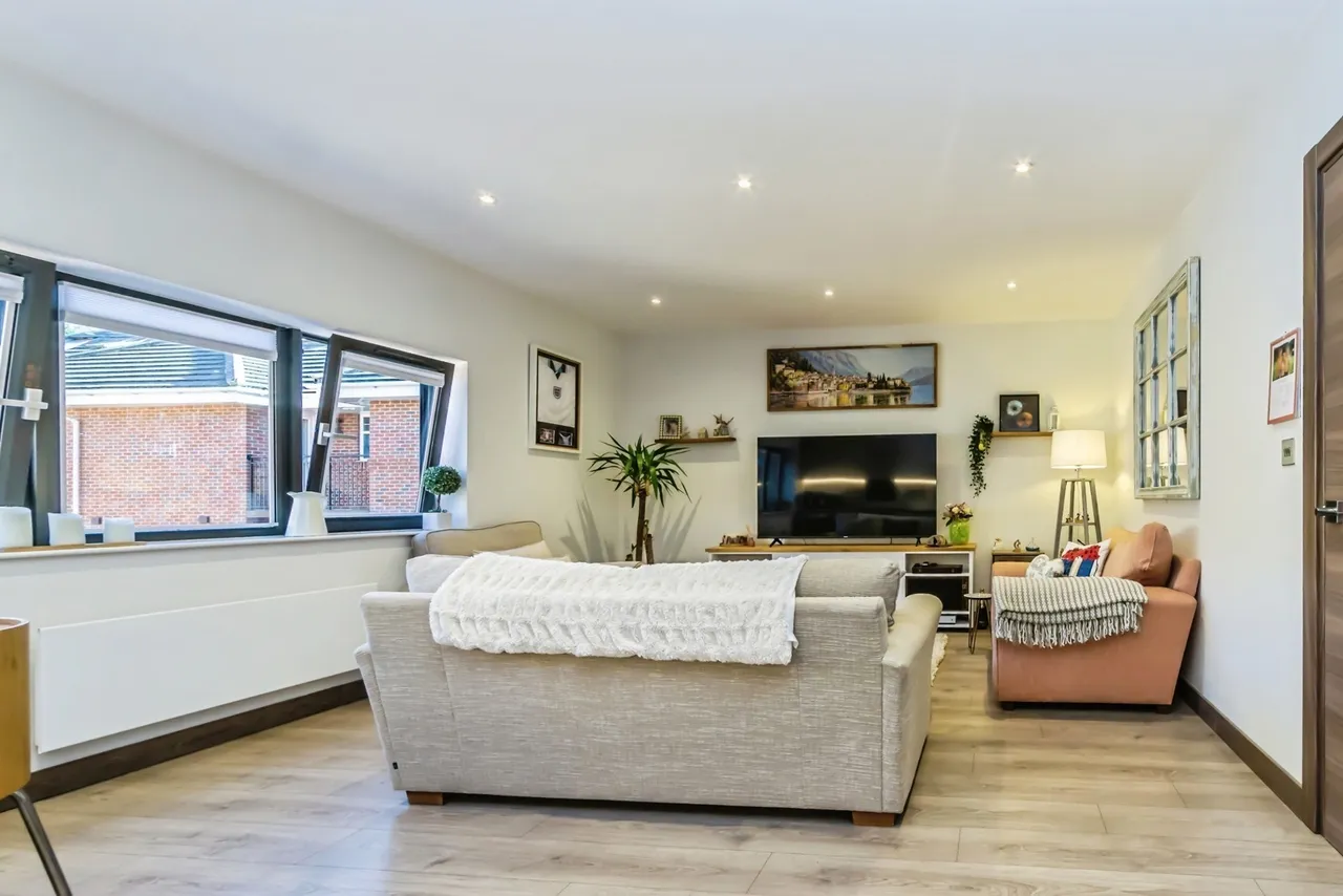 Croydon Road, Caterham, Surrey, CR3, photo 12