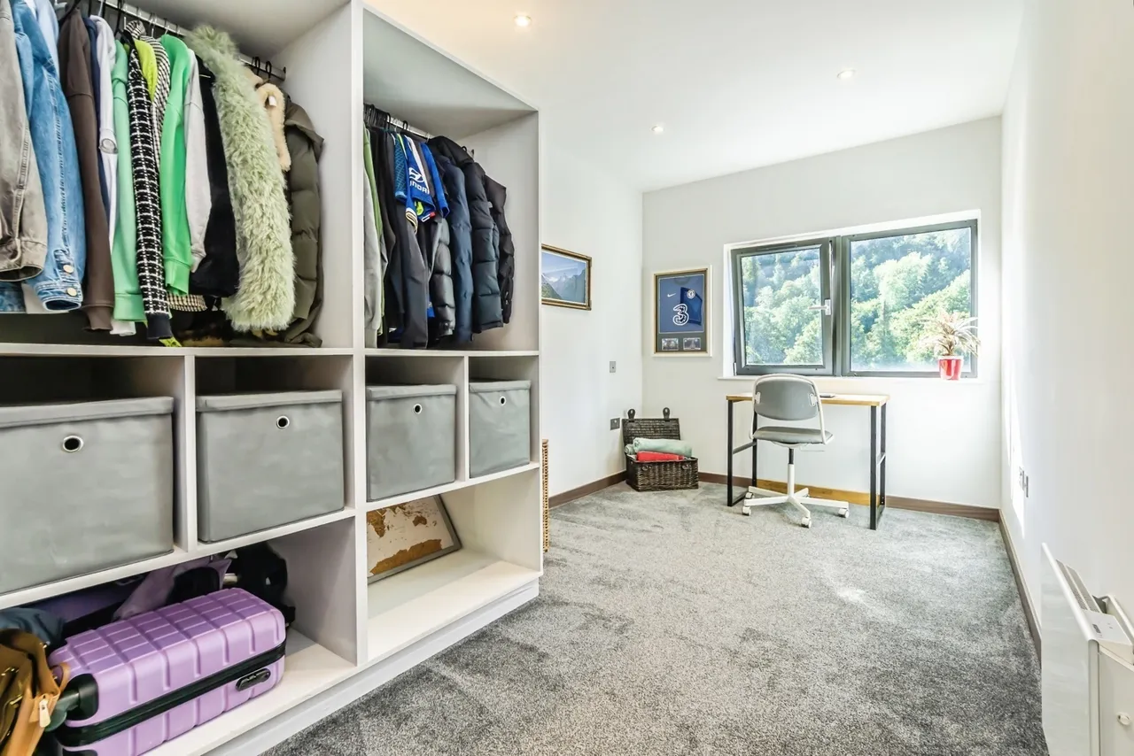 Croydon Road, Caterham, Surrey, CR3, photo 8