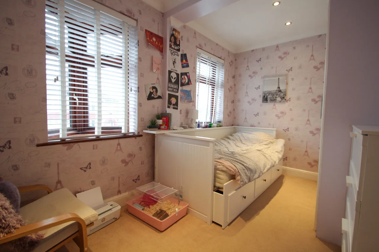 Chastilian Road, Dartford, photo 10