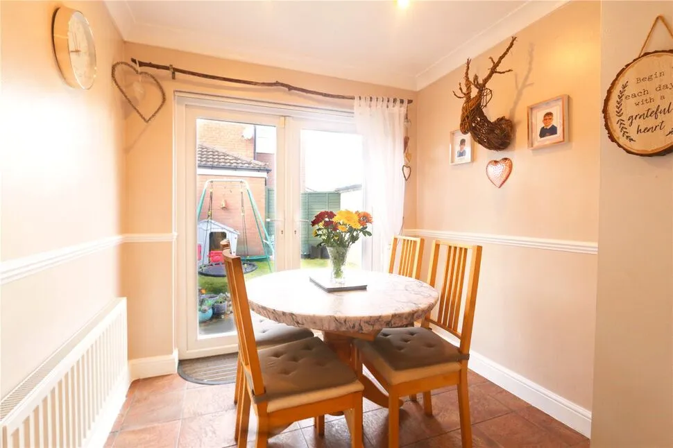 Coppice Walk, Denton, M34, photo 11