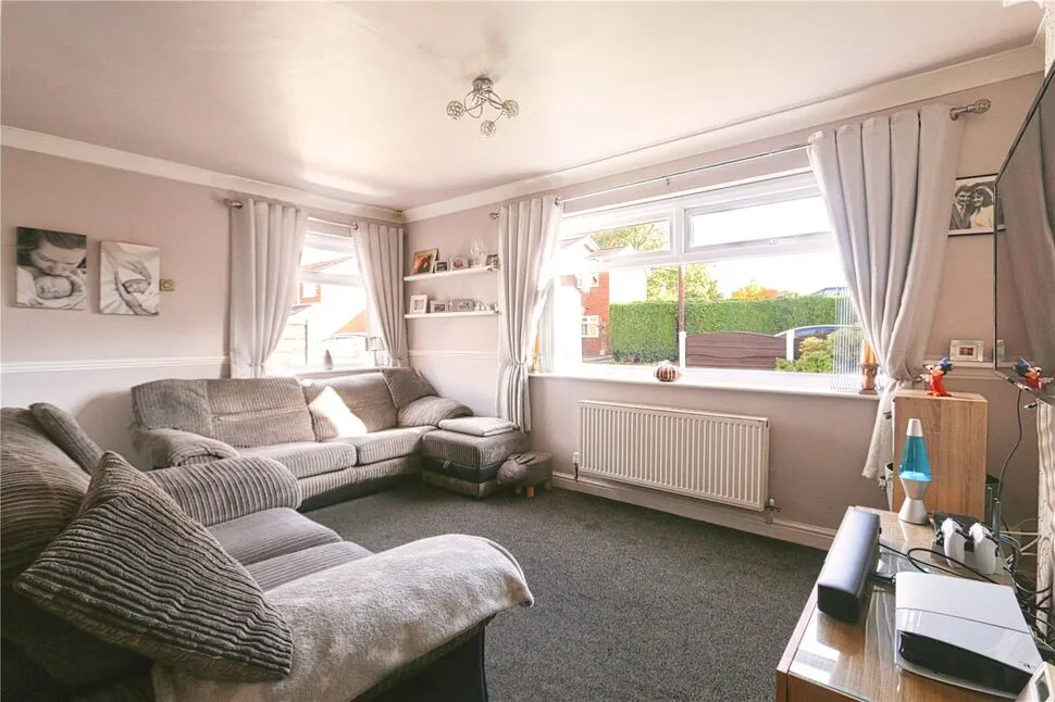 Coppice Walk, Denton, M34, photo 10